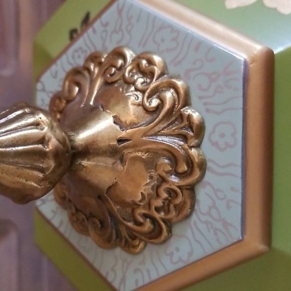 Raymond Waites for Toyo Decorative Footed Box - Picture 9 of 13